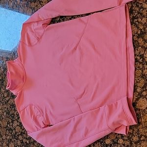 4/$25 Nike athletic top XS